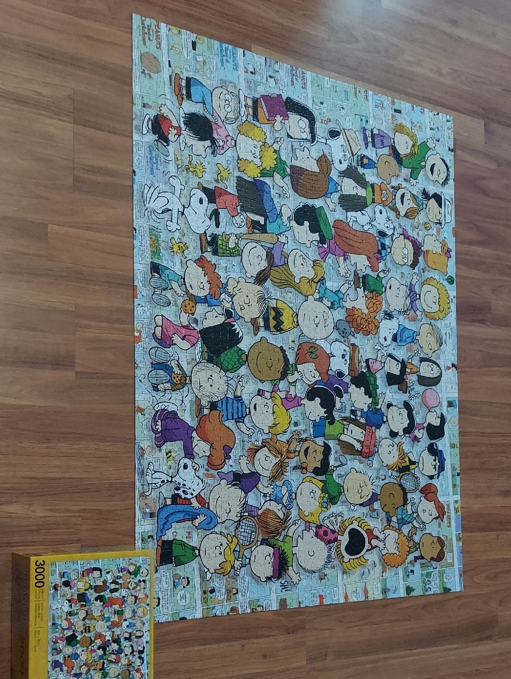 Peanuts Multicolor Character Collage Puzzle - Peanuts